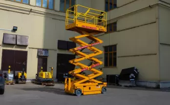 Услуги по аренде подъёмников: полный обзор